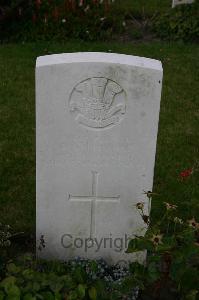 Dozinghem Military Cemetery - Thomas, David Joseph